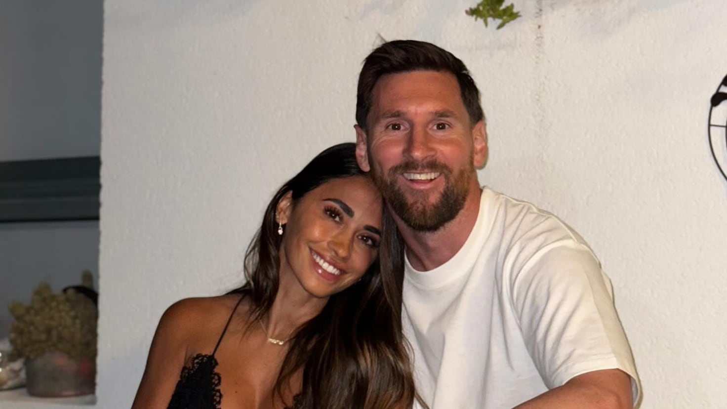 Lionel Messi shares information about his relationship with Antonela ...