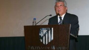 Cerezo, en un acto rojiblanco.