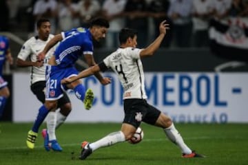 Las imágenes de la ingrata visita de la U a Corinthians