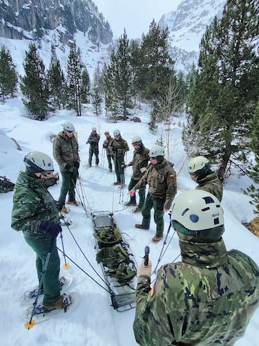Luis Montoya, brigada de la Campaña Antártica: “No es una misión militar al uso: es ciencia, frío y actitud”