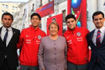 En La Moneda se realizó el lanzamiento del Trophy Tour del Mundial Sub 17. El trofeo recorrerá distintas ciudades de Chile.