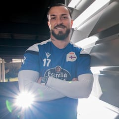 Héctor: “No me arrepiento de venir al Deportivo, creo que he encontrado mi sitio”