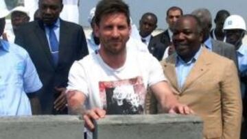 Messi, en Gabón.