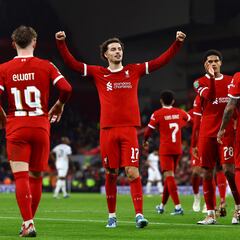 Liverpool se pasea en Anfield y está en semis de Carabao Cup