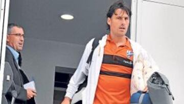 <b>CARA A CARA. </b>Moisés se enfrentará mañana a su hermano Gerardo en el Arcángel.