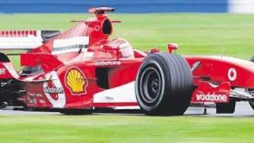 <b>CAMBIO DE COLORES. </b>Los McLaren pueden volver a ser rojos en 2007, como en el pasado con Marlboro, ya que Vodafone, ahora en Ferrari, será su sponsor principal.