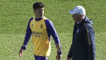 Güler y Ancelotti, en un entrenamiento.