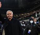 San Siro ovaciona y elimina a Mourinho