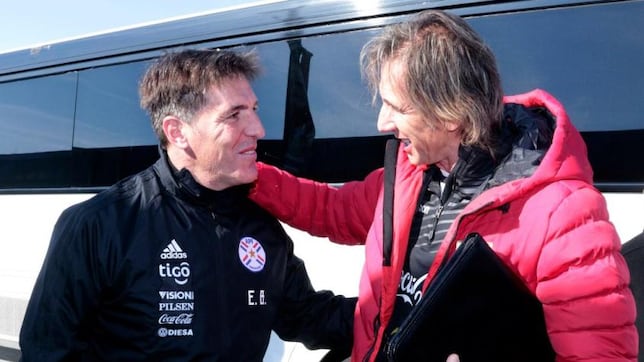 Dirigió a la selección chilena y surge como el nuevo ‘tapado’ como DT para la U