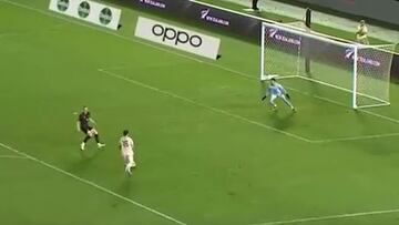 El único consuelo de Chile: pase de Vigouroux y gran definición de Tapia