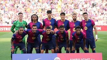 Alineación del Barça ante el Athletic en Montjuïc.