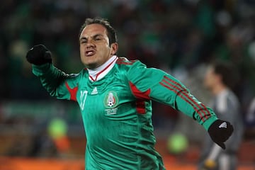 'El Cuah', con su gol a Francia, se convirtió en el primer mexicano en anotar en tres mundiales.