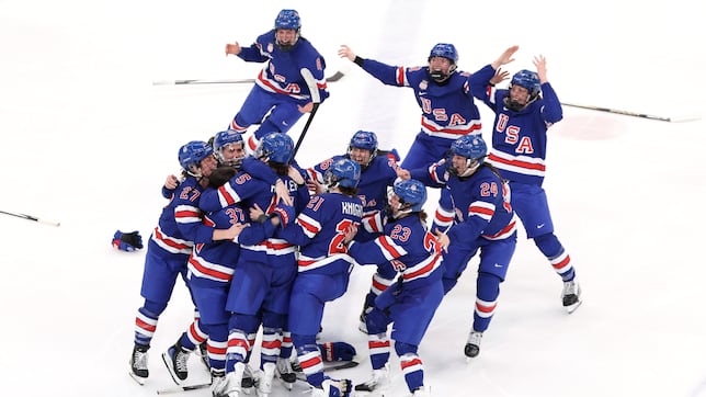 Estados Unidos se venga de Canadá y se cuelga la medalla de oro