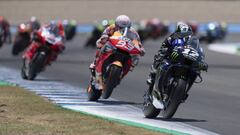 JEREZ DE LA FRONTERA, SPAIN - JULY 19:   Maverick Vinales of Spain and Monster Energy Yamaha MotoGP Team   leads the field during the MotoGP race during the MotoGP of Spain - Race at Circuito de Jerez on July 19, 2020 in Jerez de la Frontera, Spain. (Photo by Mirco Lazzari gp/Getty Images)