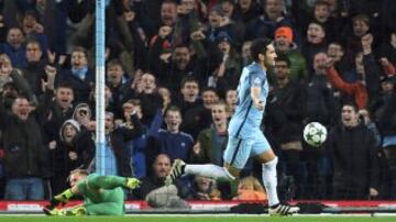 1-3. Ilkay Gundogan celebr¨® el tercer tanto.