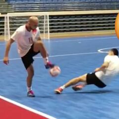 El regate viral de Serginho Paulista: ¿cómo levanta el balón?