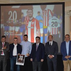 El Southampton da un toque histórico al Trofeo Dani Güeñes