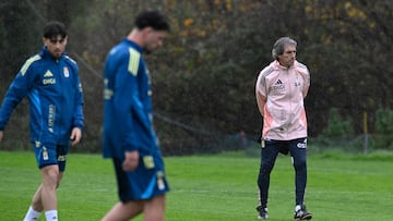 16/12/25 REAL OVIEDO ENTRENAMIENTO
GUILLERMO ALMADA NUEVO ENTRENADOR DEL REAL OVIEDO