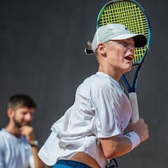 El hijo de Lleyton Hewitt se entrena en la Rafa Nadal Academy