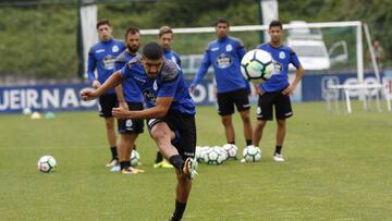 Bakkali complet&oacute; la sesi&oacute;n con el grupo y apunta al Levante