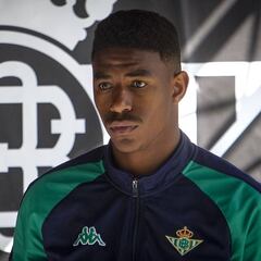 El lateral izquierdo, un problema sin resolver en el Betis