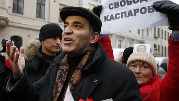 El ajedrecista ruso Garry Kasparov, tras su liberaci&oacute;n de la c&aacute;rcel por protestar contra Vladimir Putin en el a&ntilde;o 2007.