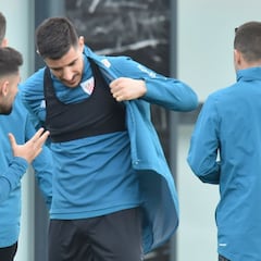 Nolaskoain sigue a vueltas con su tobillo