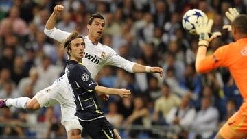 Cristiano y Modric, ahora compañeros, se enfrentaron en los cuartos de final de la 2010-11.