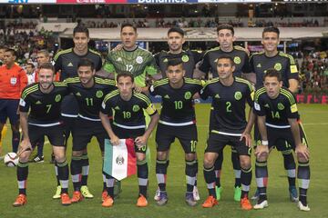 Partido clasificatorio para Rusia 2018, Estadio Azteca, 13 de noviembre.
Moisés Muñoz, Jesús Corona, Carlos Vela, Javier Hernández, Hugo Ayala. . .