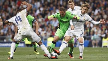 Casemiro, Modric y Kroos, ante el Sporting de Portugal.