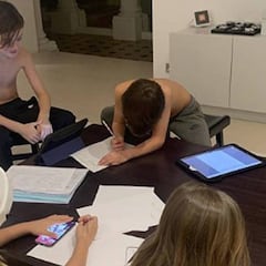 Se estudia igual: Wanda Nara reveló el método para que sus cinco hijos se mantengan concentrados y aprendiendo tras la suspensión de clases por el coronavirus en Italia