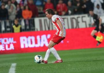 2-2. Corona marca el segundo tanto y empata el partido.