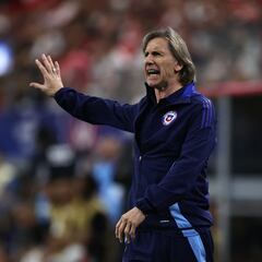 ¿Tenso momento? La charla de Gareca con los jugadores peruanos en el camarín de Chile