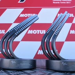 El Ricardo Tormo estrena trofeo "homenaje a los pianos"