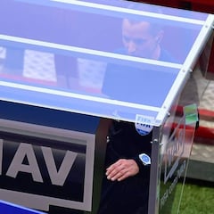 Las 21 jugadas más relevantes chequeadas por el VAR en Rusia