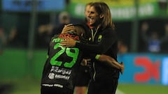 Defensa ganó y acecha al líder