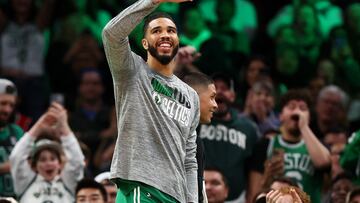 The Boston Celtics stretched their win streak to 11 games, beating the Golden State Warriors 140-88 in one of the biggest blowouts in Boston history.