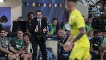 Villarreal&#039;s  Head coach Unai Emery  during UEFA Champions League  match between Villarreal CF vs Atalanta   at La Ceramica   Stadium on September 14, 2021.