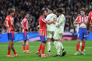 Asencio brill contra el Atleti en el derbi.