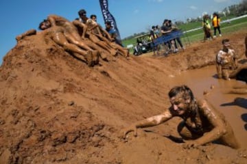 Tel Aviv celebra la divertida carrera The Mud Day