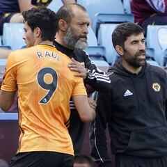 Respaldo del técnico, una de las claves para el éxito de Raúl Jiménez en Wolves