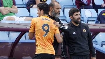 Respaldo del técnico, una de las claves para el éxito de Raúl Jiménez en Wolves