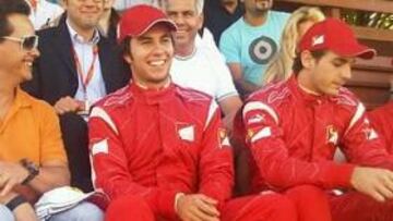 <b>EN FIORANO. </b>Pérez, con Bianchi, y con Domenicali detrás de él.