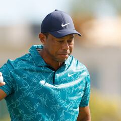 Tiger firma su primera tarjeta bajo par en más de nueve meses