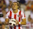 Forlán fue el héroe de Hamburgo y Sudáfrica
