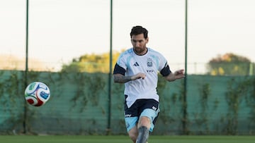 Tras su visita a Barcelona, el histórico futbolista argentino vivirá una nueva Fecha FIFA con La Albiceleste. Inter Miami agradece que solo tenga un partido en el parón.