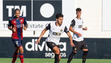 El centro del campo, cogido con pinzas