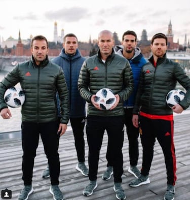 Zidane faltó a la sesión para presentar el balón del Mundial