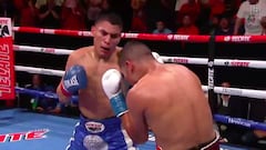 Vergil Ortiz golpea a Antonio Orozco.