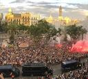 Locura en Valencia con la Copa y gritos de "¡Rodrigo quédate!"